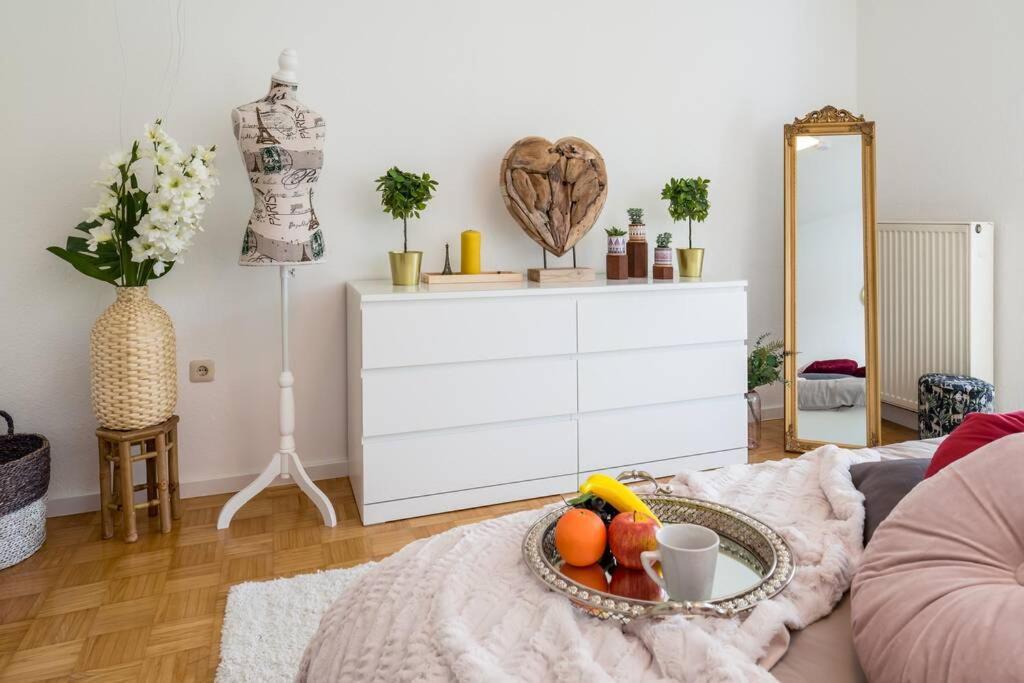 Eg Rechts -Wunderschone 80M² Grosse 3-Zimmer City Wohnung Nahe Salzburg ไฟรลาสซิง ภายนอก รูปภาพ